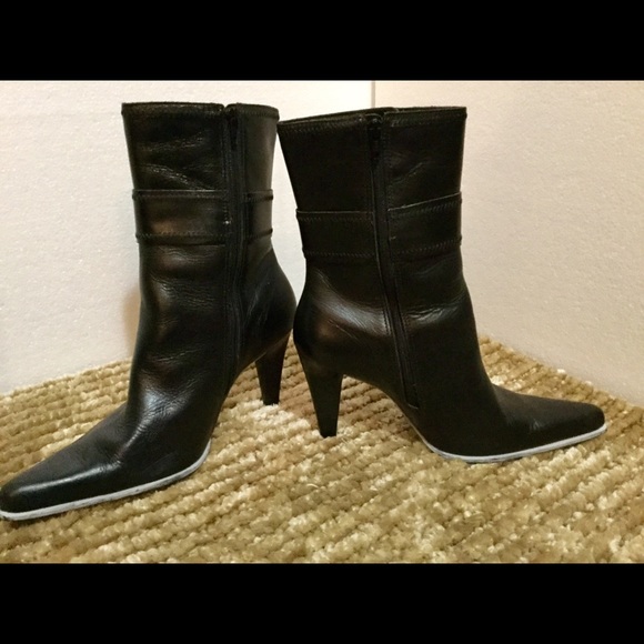 Tchoco Luichiny Leather Boots - Picture 4 of 8